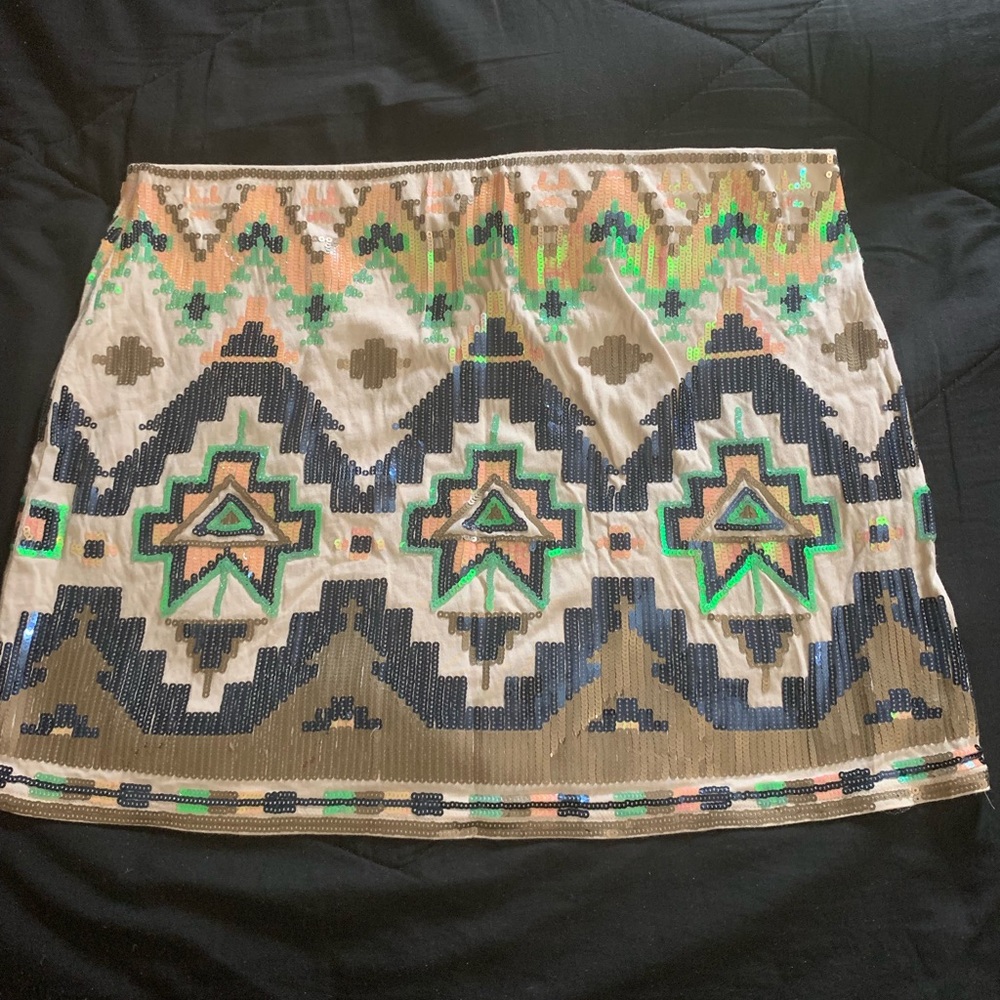 Tribal design skirt